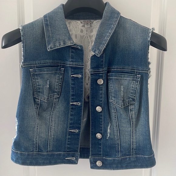 Guess Cropped Jean Vest Size Medium - Picture 1 of 3